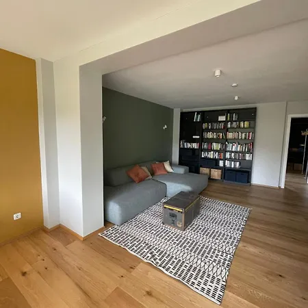 Modern Oasis Of Peace With Garden, Public Transport Appartement *