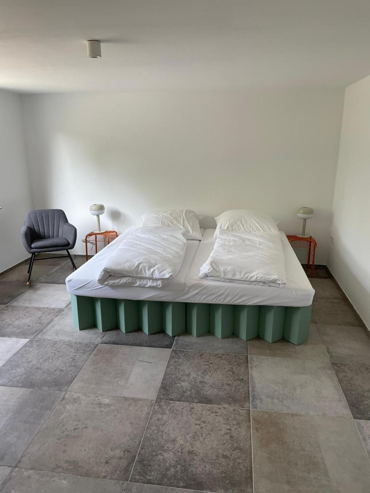 Modern Oasis Of Peace With Garden, Public Transport * Dusseldorf